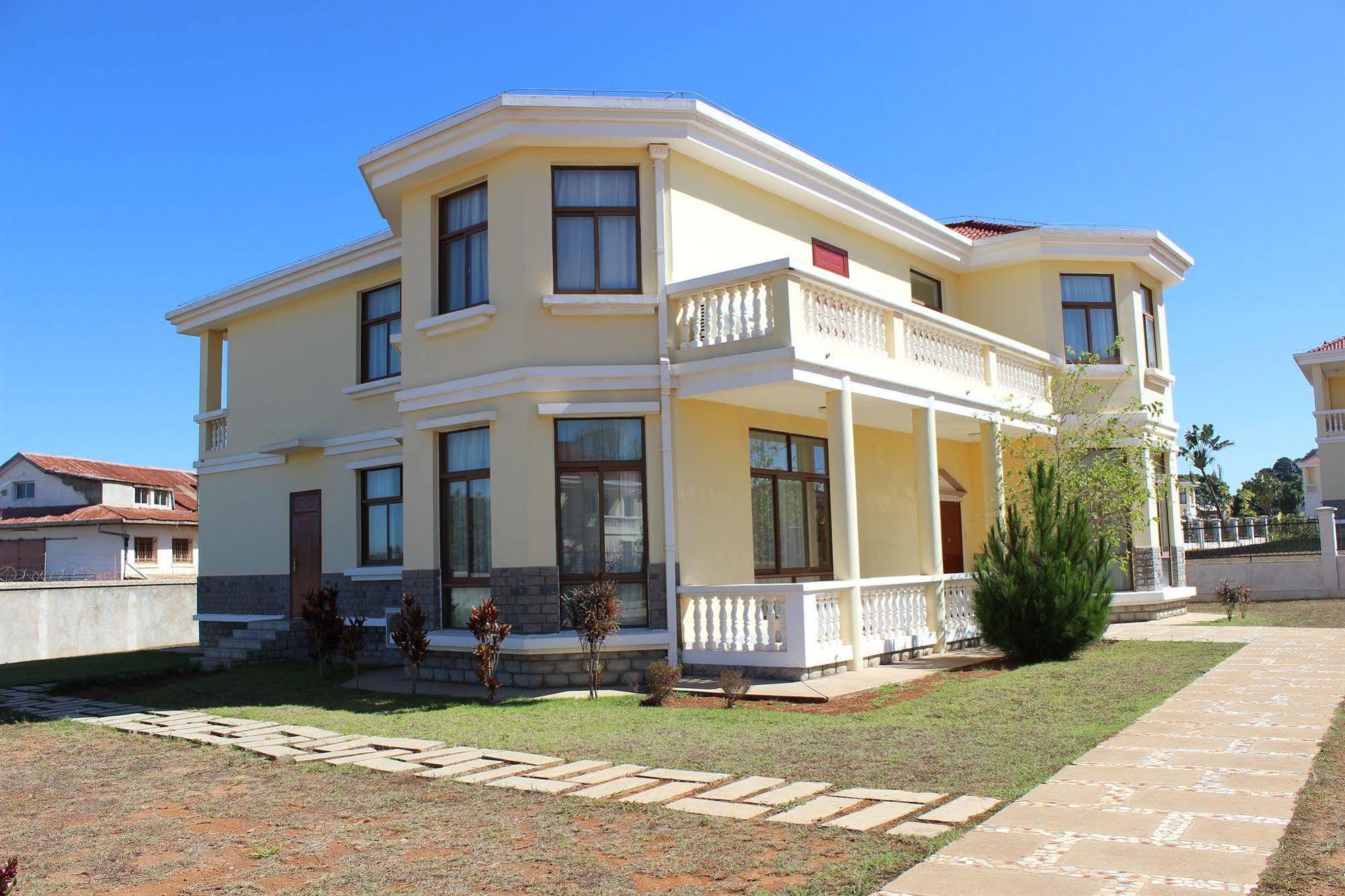 Madagascar Golden Peacock Hotel Antananarivo Exterior photo