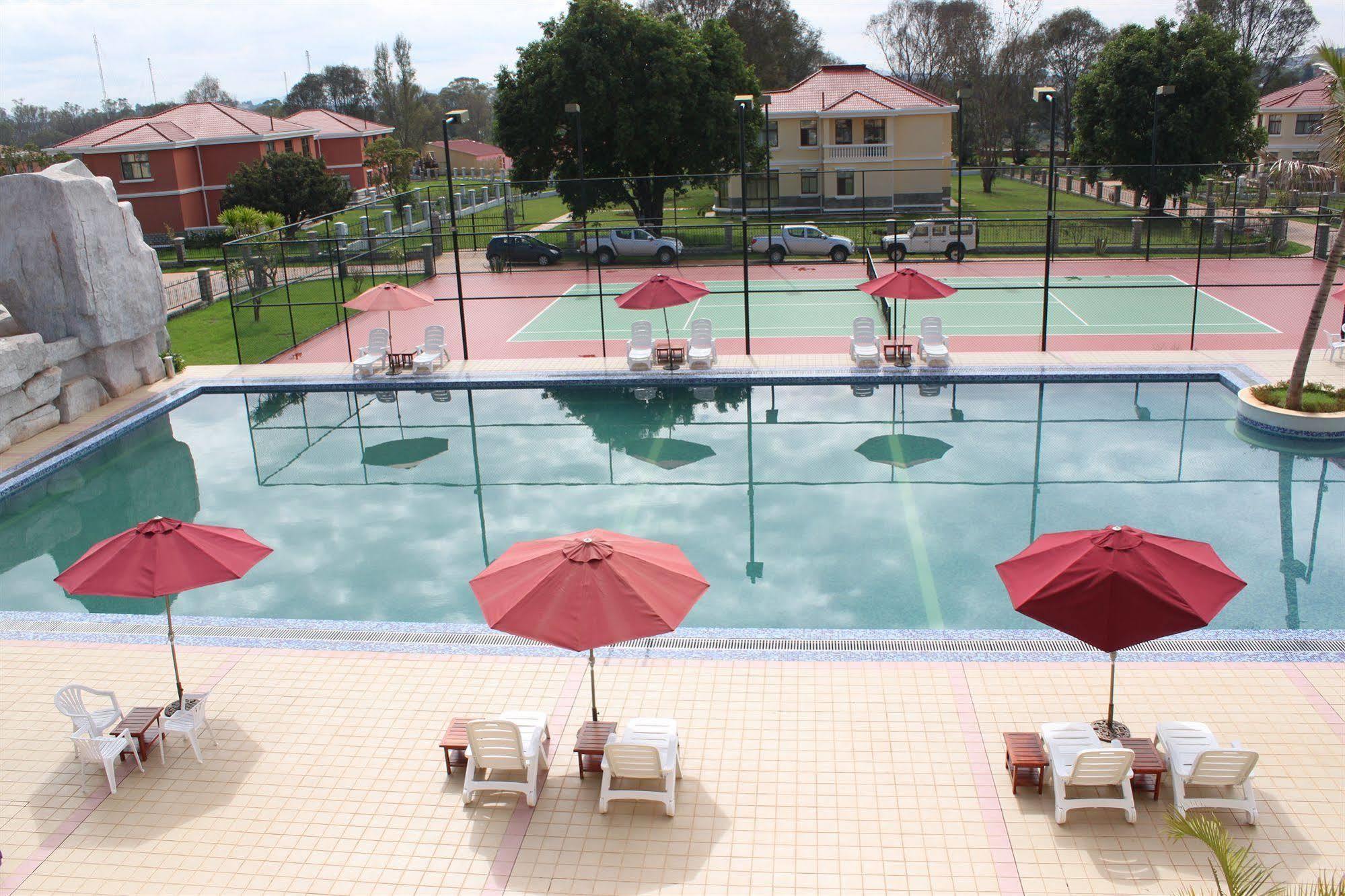 Madagascar Golden Peacock Hotel Antananarivo Exterior photo